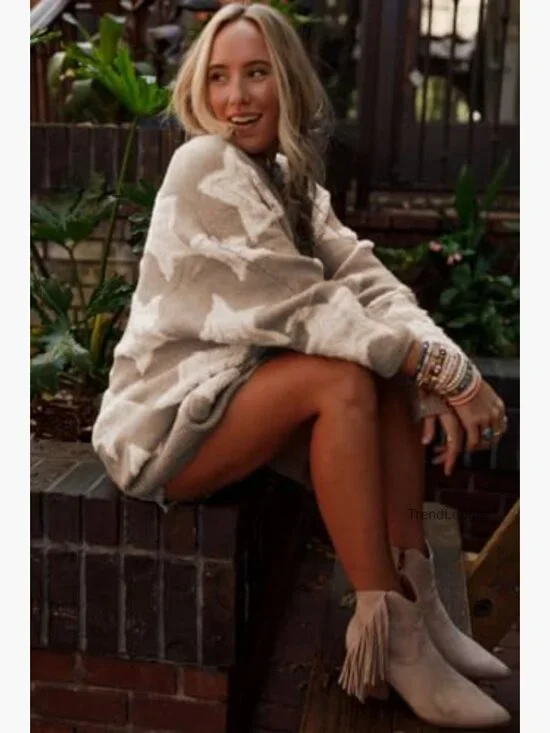 Sherpa Cardigan Sweater with Star Pattern and Pockets, Oversized Fit - Picture 2 of 7